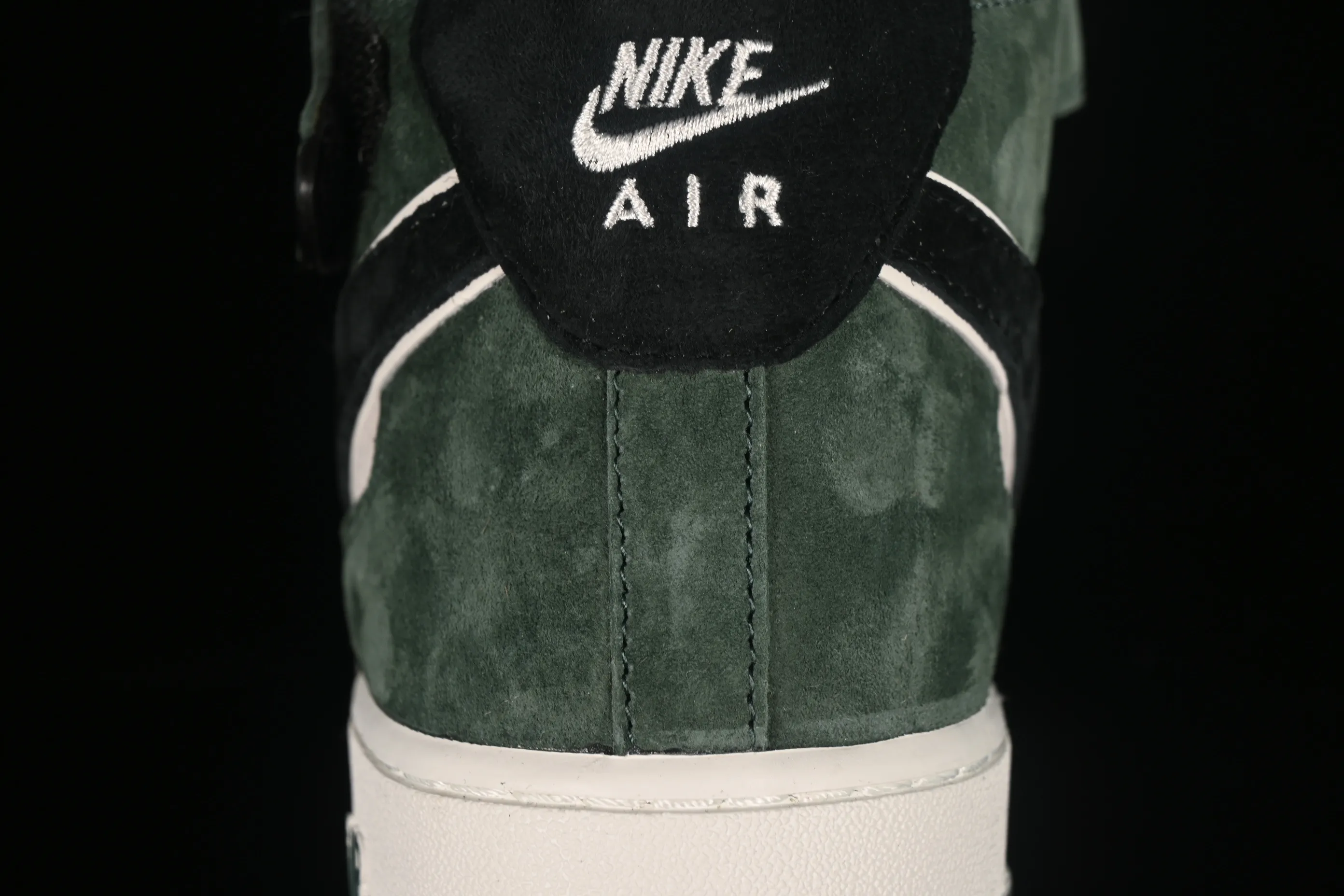 All categories Nk Air Force 1 Air Force series Nk Air Force 1 Mid Air Force mid-top Nk Air Force 1'07 Mid black military green Air Force One mid-top casual sneakers CG9908-103